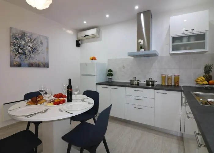 Melisa 8 By Interhome Vikendica *