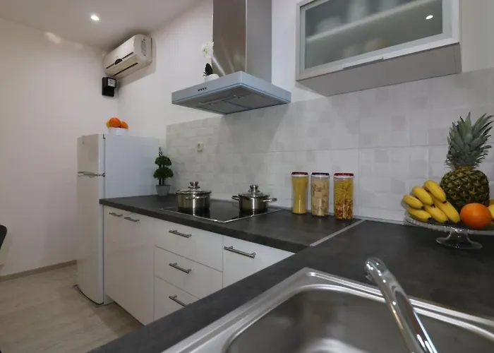 Vikendica Melisa 8 By Interhome