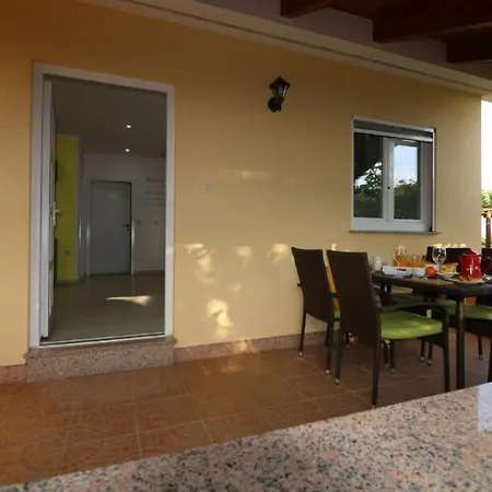 Melisa 8 By Interhome Vakantiehuis Poreč